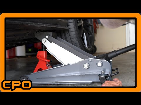 You NEED this Floor Jack! (I wish I bought it sooner.)