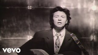 Paul Young: Softly Whispering I Love You