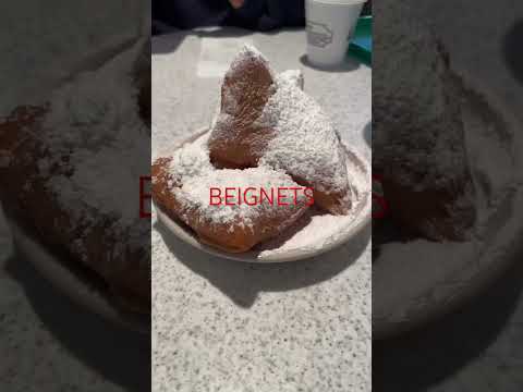 Beignets - Café Du Monde – Mercado Francês800 Decatur StreetNova Orleans, LA 70116