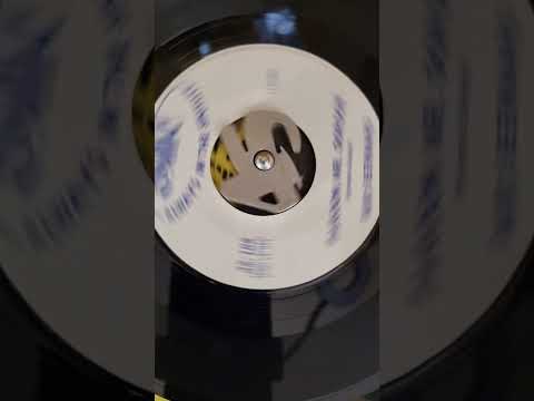 Rod Bernard and the twisters pardon mr Gordon (1959)