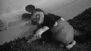 Creepy Fiddle playing cat and puppet from Babes in Toyland 1934