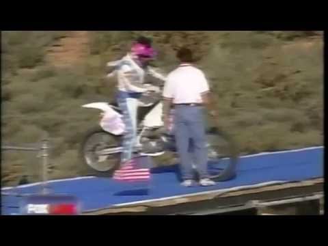 Robbie Knievel Jumps The Grand Canyon