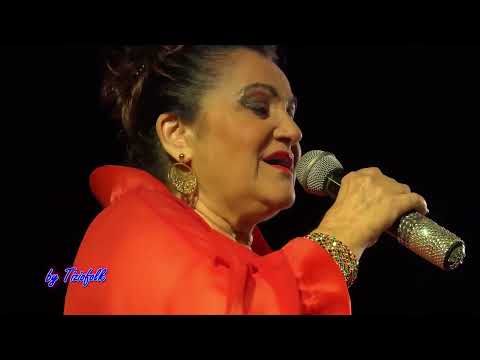 BUTTARE L'AMORE canzone di Mina cantata da ROBERTA CAPPELLETTI alla festa dell'Unità a Santarcangelo