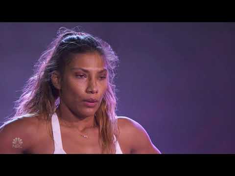 Meagan Martin at the Vegas Finals: Stage 1 - American Ninja Warrior 2021