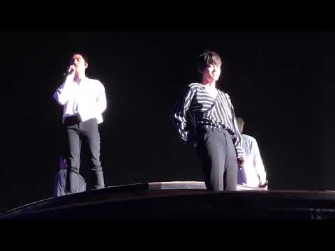 180406 SMTOWN in Dubai ( fancam) EXO part 1