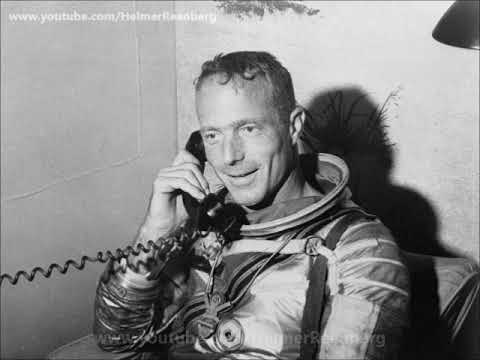 Astronaut Scott Carpenter talks to JFK