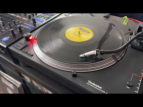 Red Kult featuring Mike and The Mechanics - Miracle (Original Mix)