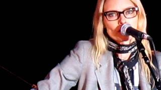 Aimee Mann - Labrador. Live, 08/13/11.