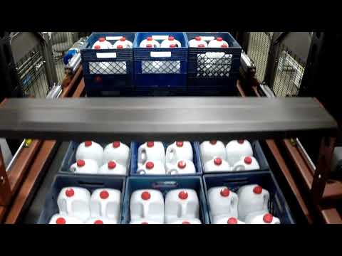 FL3000 Floor Level Palletizer Stacking Milk Crates