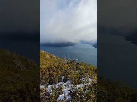 Algo es FEO depende desde donde lo mires #invierno 2024 #mirador LAGO PUELO #trekking CURUMAHUIDA