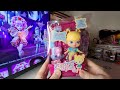 BABY BRATZ BABYPUPPE MIT ROSA SCHWEIN UND DECKE AUSPACKEN SPIELZEUG FÜR JUNGEN UND MÄDCHEN AUSP