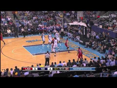 Blake Griffin Baseline Reverse Layup vs Hornets