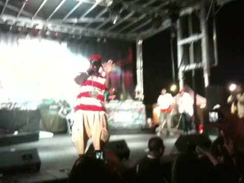 Mistah Fab dancing to billy jean at HIN PLeasanton 2009