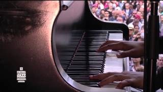 Jane Bunnett et Maqueque (2015-06-29) Scène TD