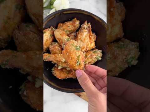 Make these Garlic Parmesan Chicken Wings