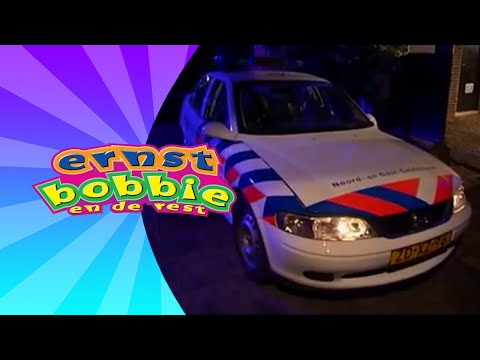 De Gestolen Politieauto • Avonturen Bij de Politie • Ernst en Bobbie