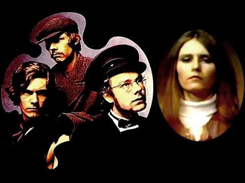 Giles, Giles & Fripp feat. Judy Dyble - I Talk To The Wind (1968)