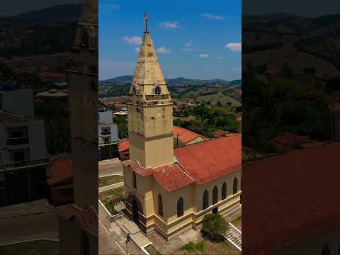 Igreja da Sagrada Família em Piedade dos Gerais foi construída em 1840.  #igreja #igrejacatólica