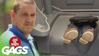 farse farsa blocat in toaleta