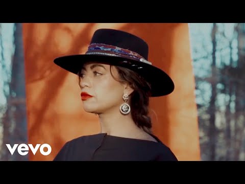 Madeline Edwards - New Leaf (Official Visualizer)