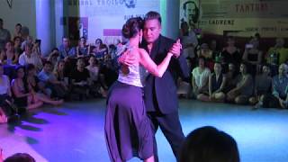 Mariano Chico Frumboli y Moira Castellano at Milonga Viva La Pepa 2020 1