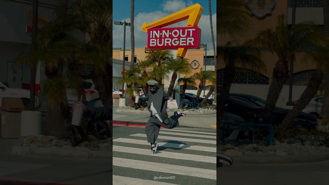 【LAでムーンウォーク！ at In-N-Out Burger】ロボモン