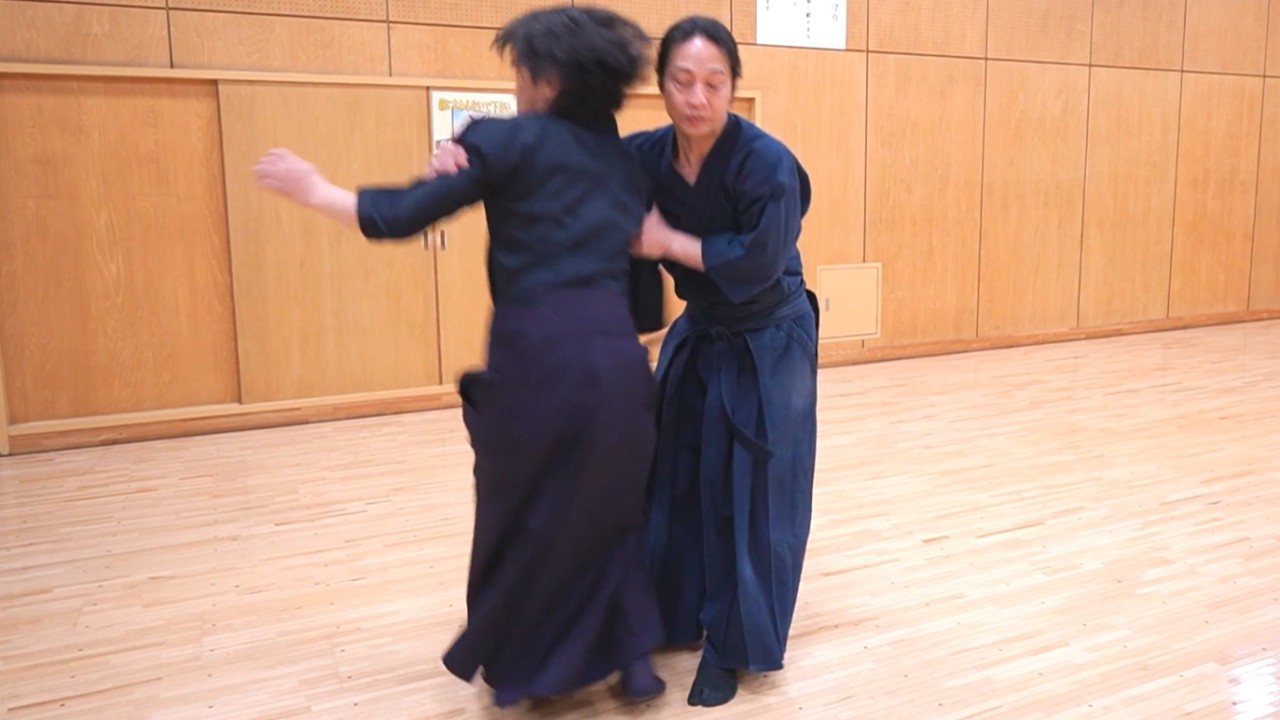 蠢動「独楽落とし」「案山子落とし」金山孝之 2026