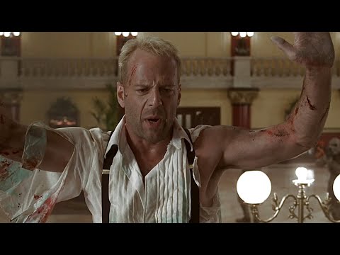 Bruce Willis vs Mangalore. The Fifth Element (1997) MovieClip