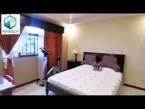 Se vende casa grande en Rohrmoser.
