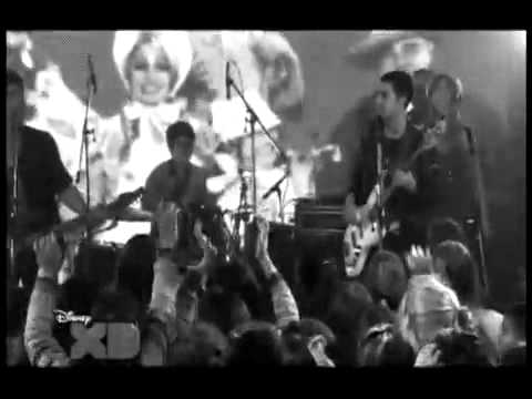 Familia Punk - Show Rock Bones Online (Adelanto)