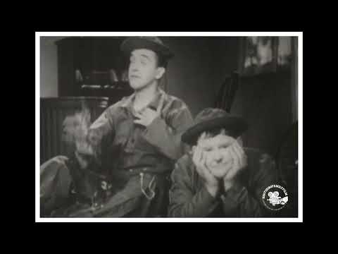 1932 Pack Up Your Troubles Laurel  Hardy (Sound)