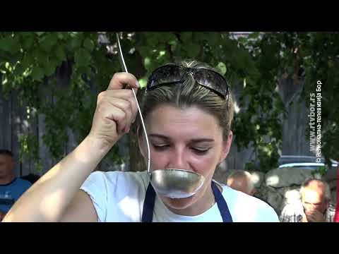 Selo Mirovo ispod Rtnja bilo domaćin petog takmičenja u kuvanju pasulja, 29. avgust 2023. (RTV Bor)