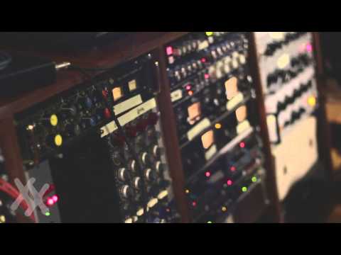 Loui the ZU - yxung xx Vlog #1: (In the studio)