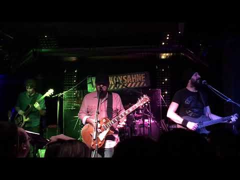 Pilli Bebek-Bu Biçim (Cem Karaca Cover-15.01.2016 Kadıköy Sahne)