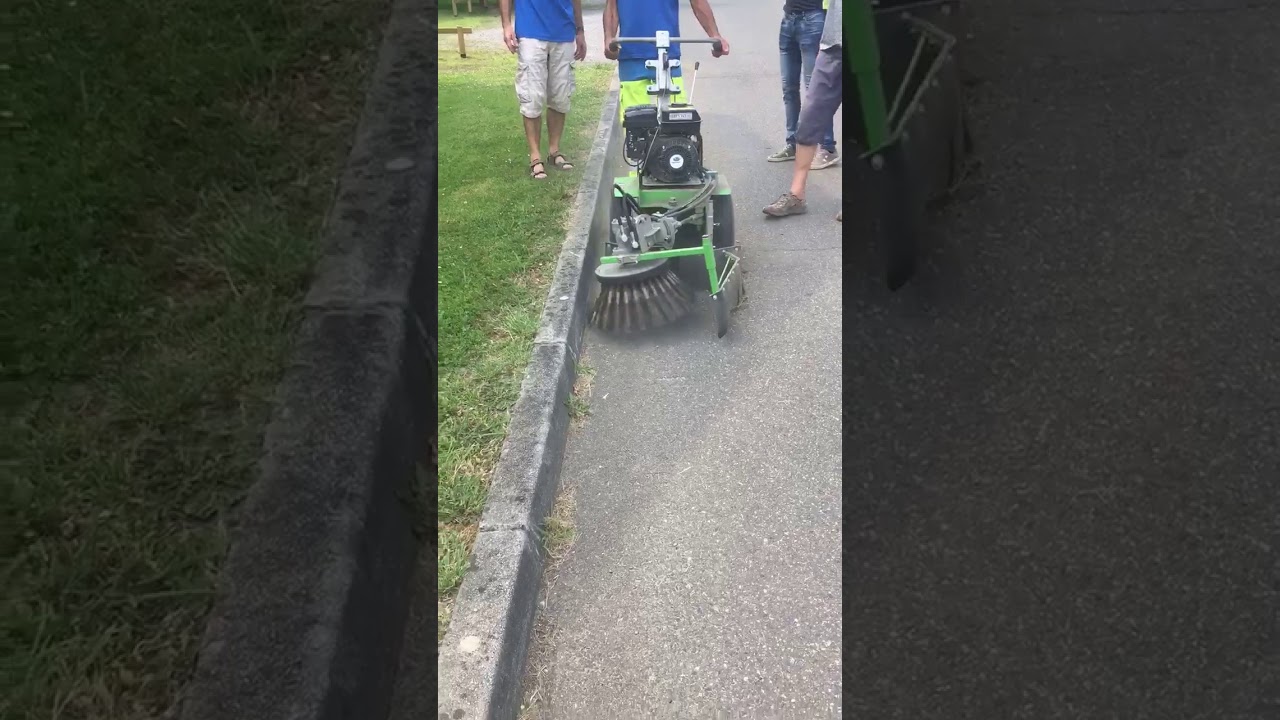 Désherbeur mécanique à brosse GKH