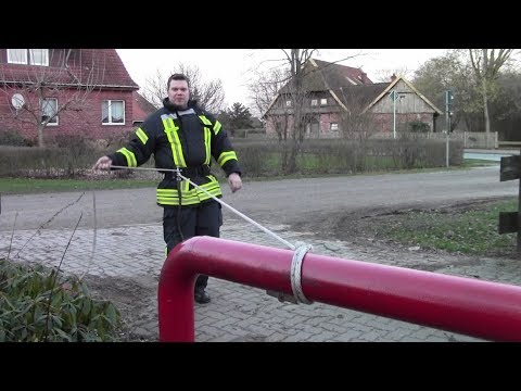 Self-rescue in the fire service - mast hitch, half mast hitch and technique