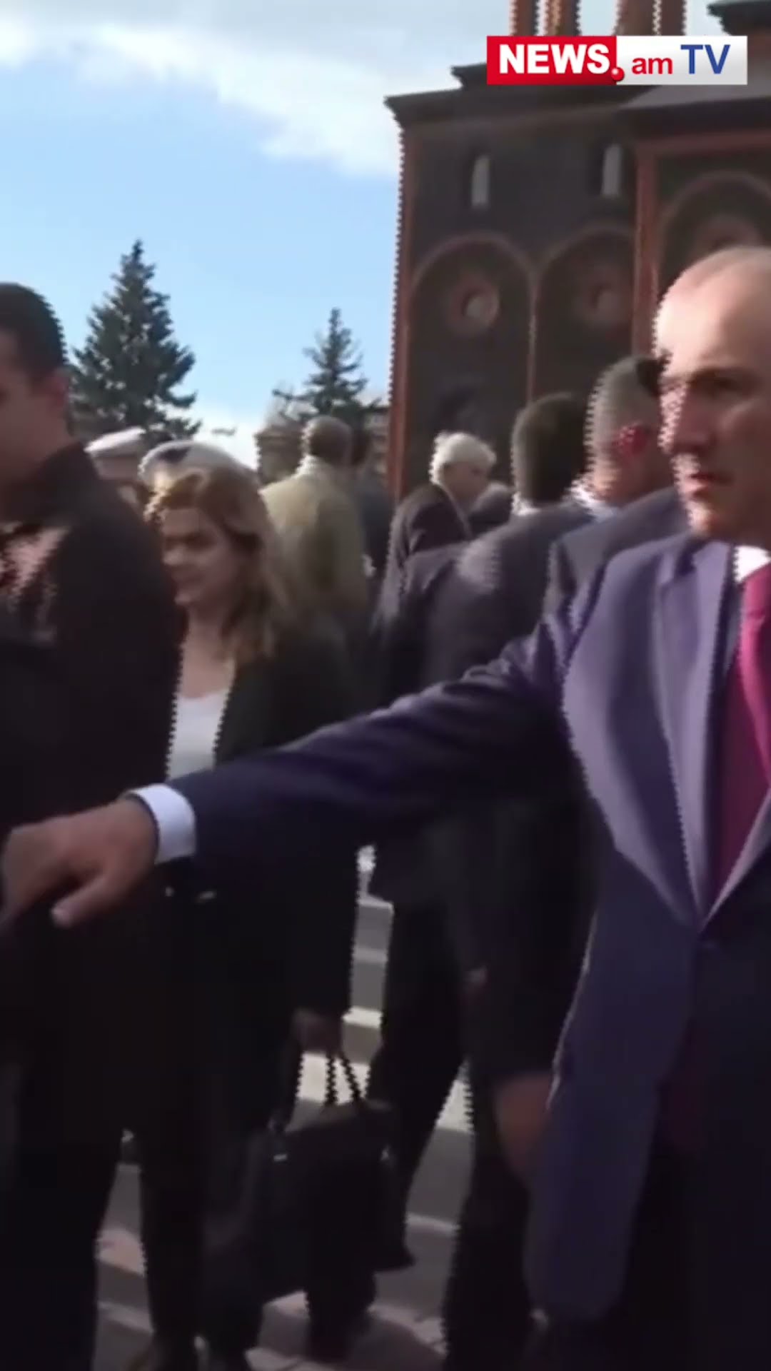 Փաշինյանը Մակրոնի թիկնապահի դերն է ստանձե՞լ