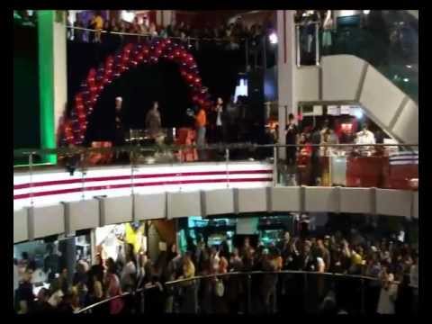 Hossein Estiri Ft Nima US - Concert - 1388 ( nima us  - hossein estiri - consert -nima us4