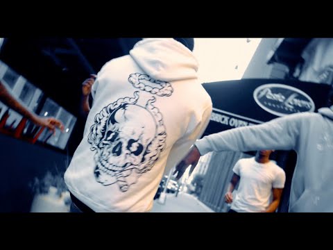 Quelly Woo - Gët Busy (Official Music Video)