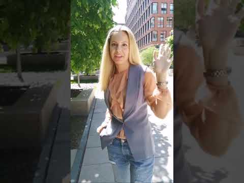 Мы вышли после съёмки в передаче "Час суда" на канале "Мир".  Встречайте! Татьяна Гурова!