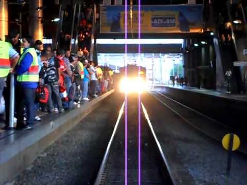 CPTM - 0565 - Sorefame série 5500 fase II estacionando em Brás