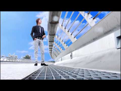 Thể hiện bởi Chế Khanh