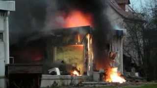 preview picture of video 'Gefährliche Flammen: Tankstelle in Hohengandern brannte'