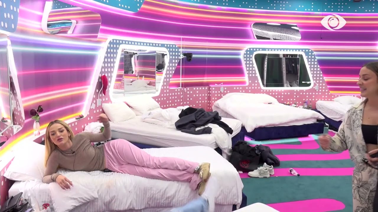 Ke sjellë brenda dy familje/ Debat mes Selin dhe Juelës