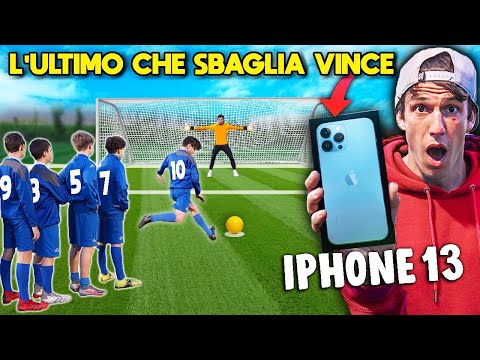 L’ULTIMO che SBAGLIA il Rigore VINCE un IPHONE 13 da 1000€ ! Footwork italia