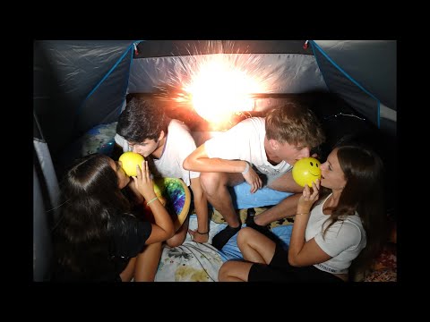 AMICI vs NEMICI - LA PROPOSTA DEL BACIO - by Charlotte M.