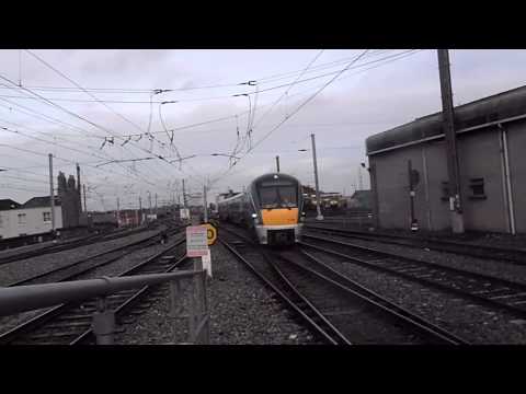 Dart Class 8600 EMU 8614 and 22000 Class 22309