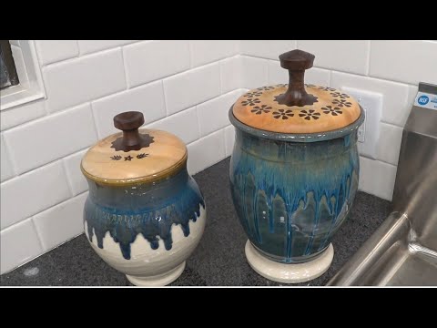 Making a wooden lid for a ceramic vase