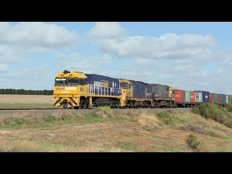 2AM3 Pacific National / Patrick's Freight Train At Moorabool (16/2/2010) - PoathTV Railways