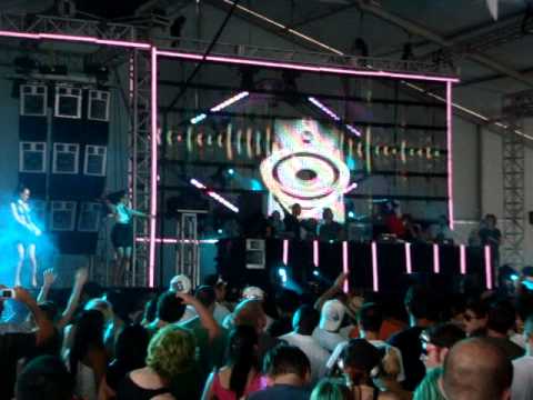 Ultra Music Festival 2009 - Luciano vs Loco Dice
